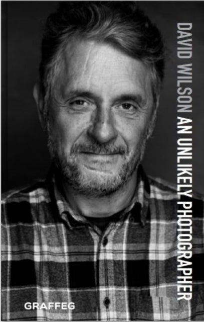 9781913134815, An Unlikely Photographer